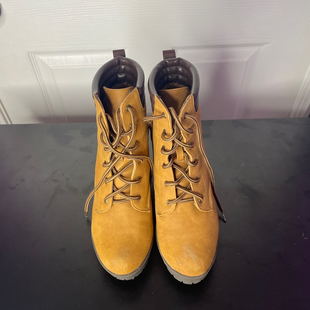 Woman ankle boots